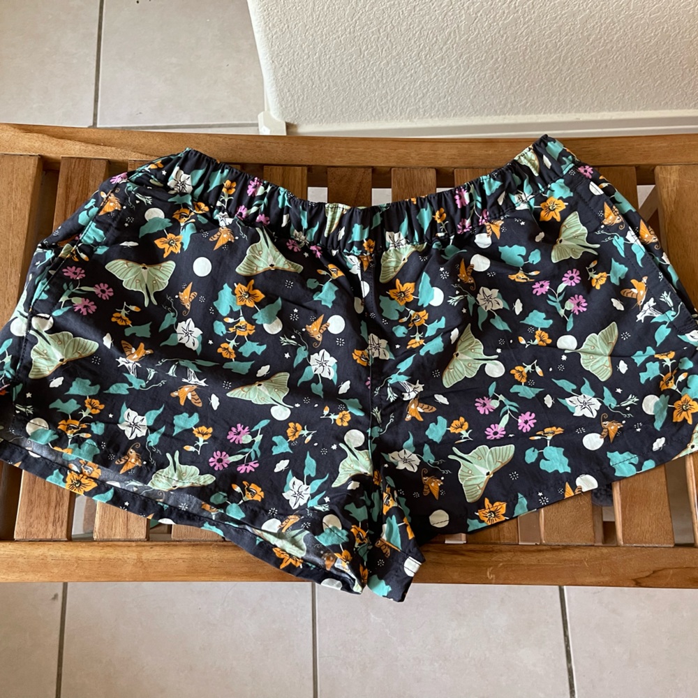 Patagonia barely baggies